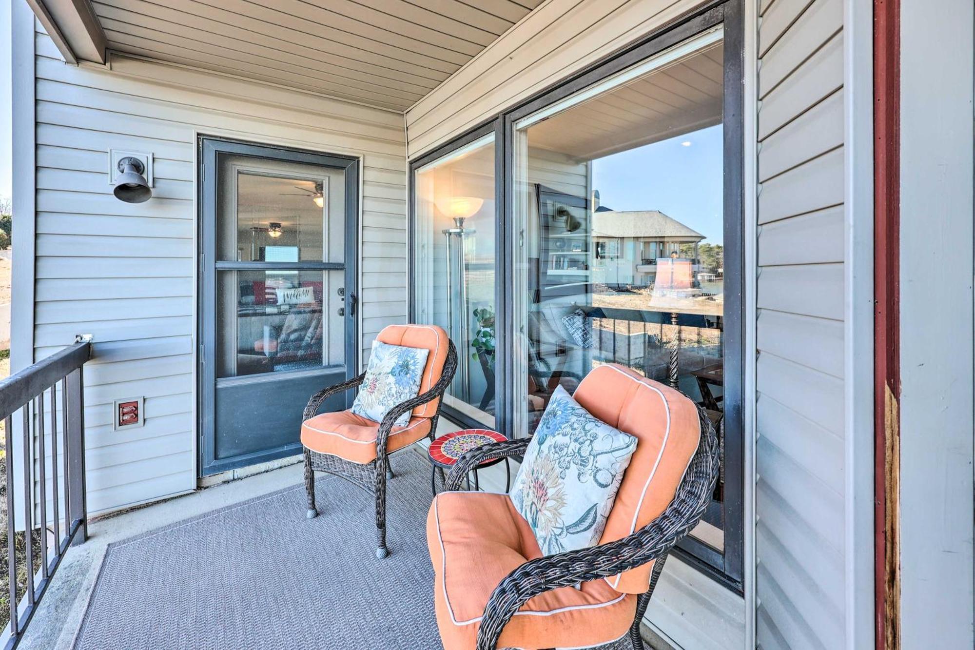 Waterfront Hot Springs Condo With Pool Access! Bagian luar foto